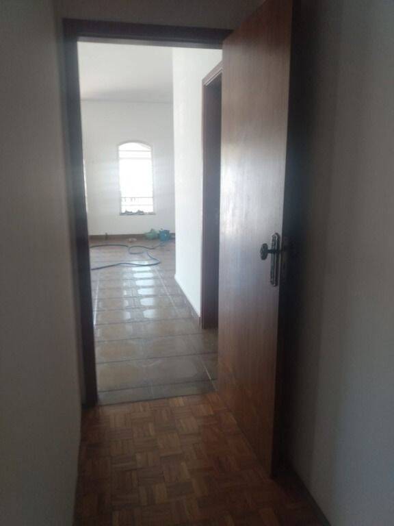 Casa à venda com 3 quartos, 376m² - Foto 12