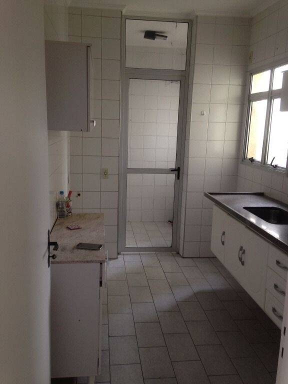 Apartamento à venda com 2 quartos, 65m² - Foto 7