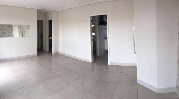 Apartamento à venda com 3 quartos, 99m² - Foto 3