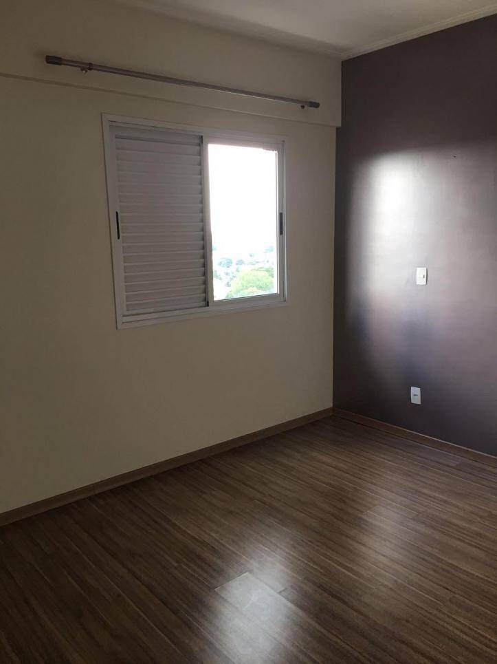 Apartamento à venda com 3 quartos, 99m² - Foto 15