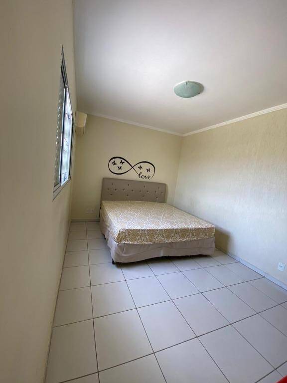 Casa para alugar com 3 quartos, 300m² - Foto 16