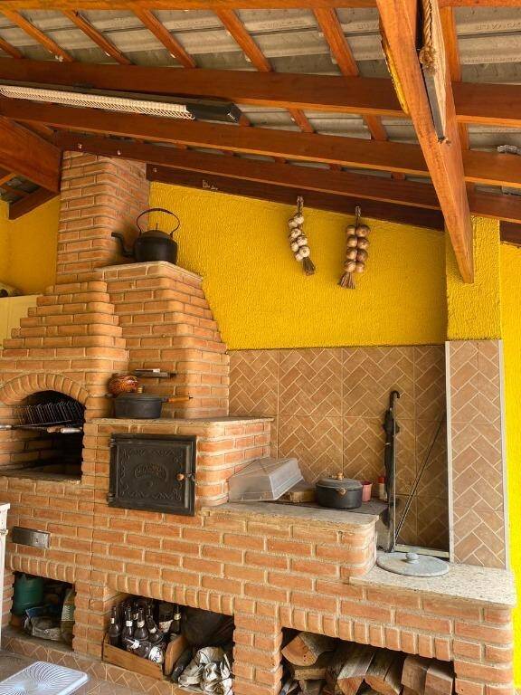 Casa para alugar com 3 quartos, 300m² - Foto 22