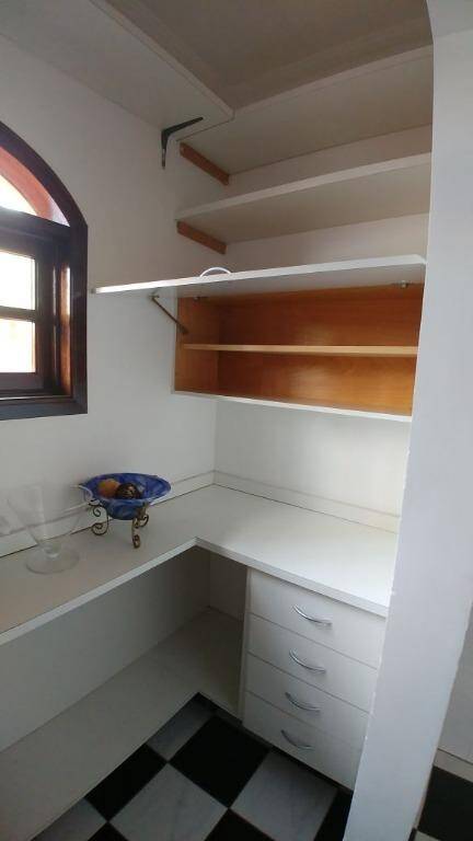 Sobrado à venda com 5 quartos, 300m² - Foto 13