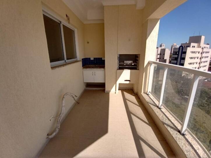 Apartamento à venda com 3 quartos, 126m² - Foto 3