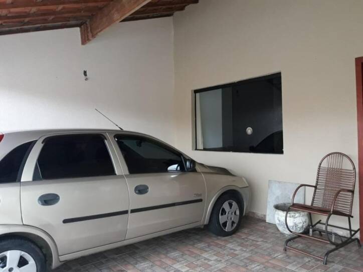 Casa à venda com 3 quartos, 148m² - Foto 2