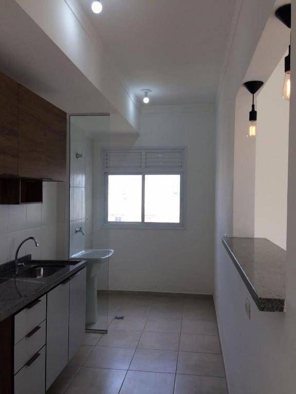 Apartamento à venda com 2 quartos, 69m² - Foto 4