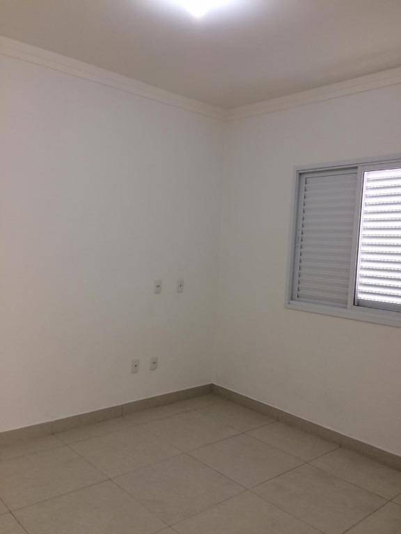 Apartamento à venda com 2 quartos, 69m² - Foto 8