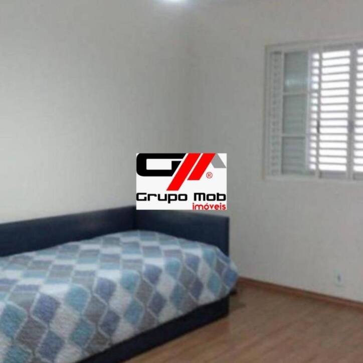 Casa à venda com 4 quartos, 200m² - Foto 2