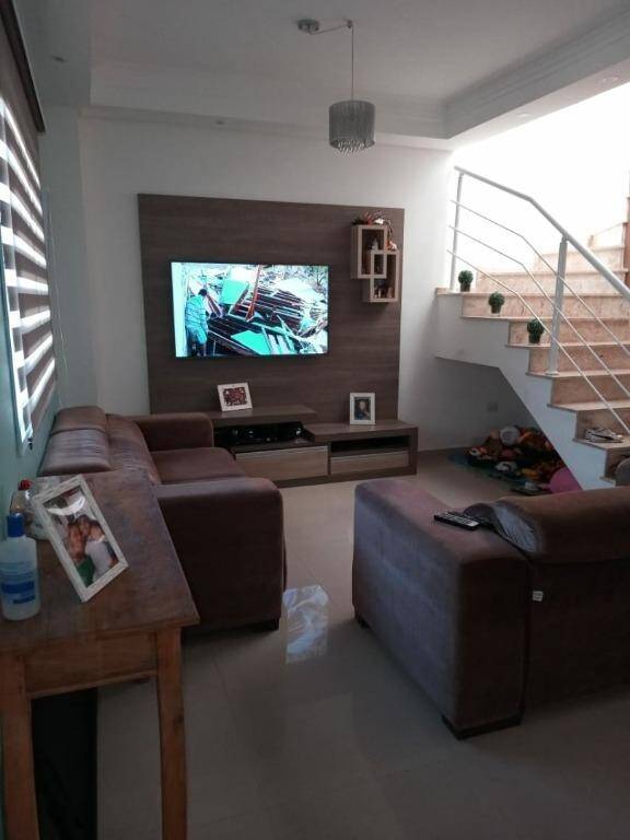 Sobrado à venda com 3 quartos, 121m² - Foto 2