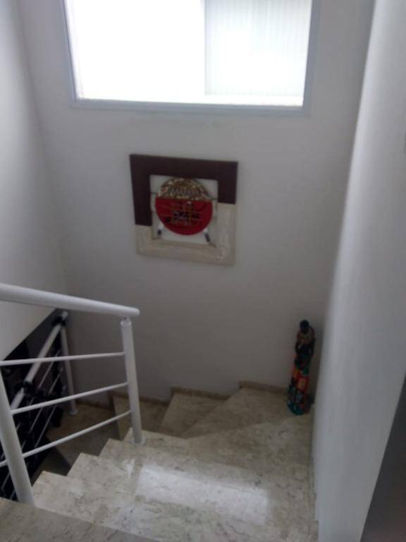 Sobrado à venda com 3 quartos, 121m² - Foto 4